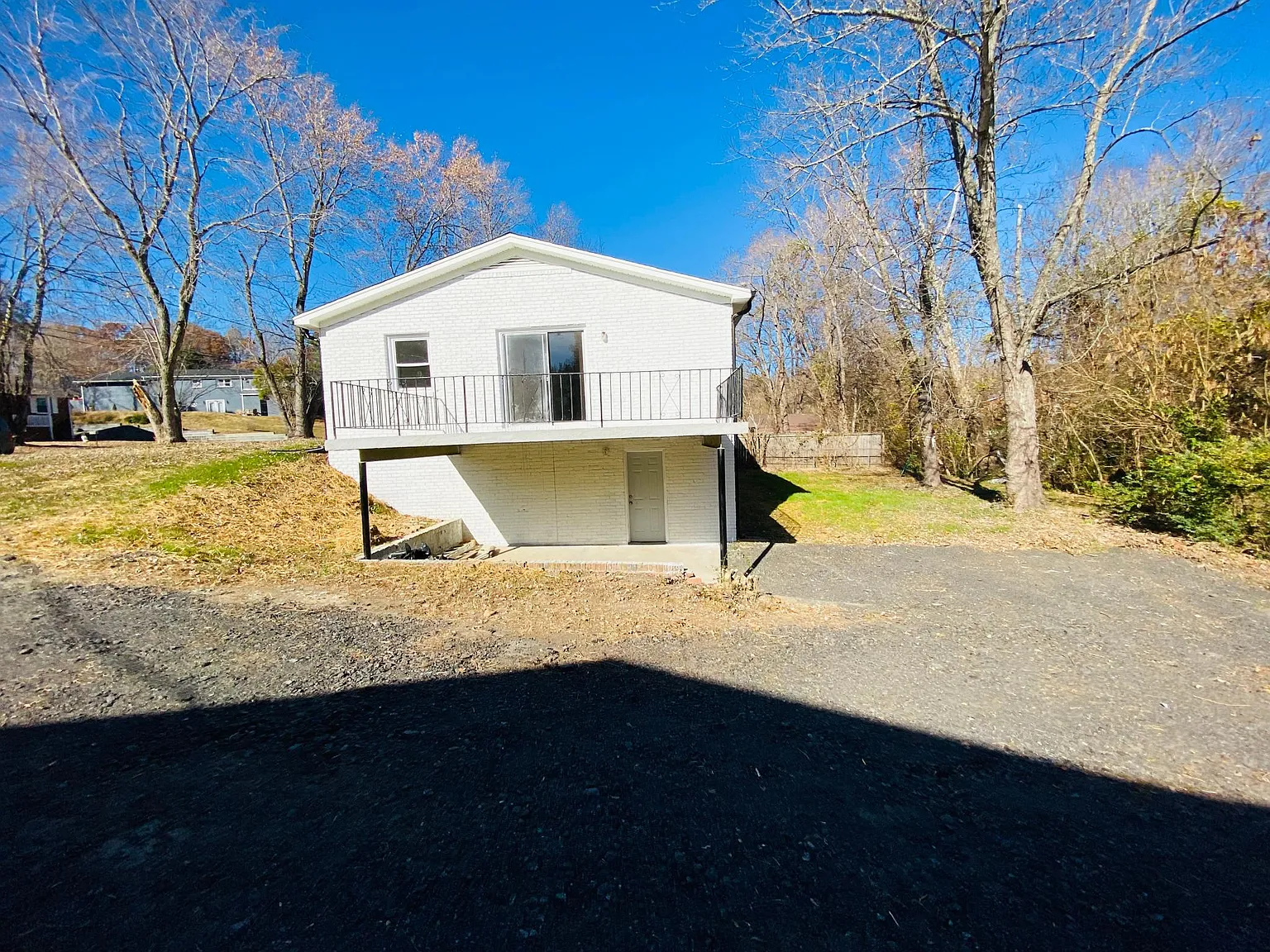 839 Bowerwood Dr — Photo 2