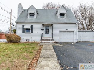 744 Green St, Iselin, NJ 08830