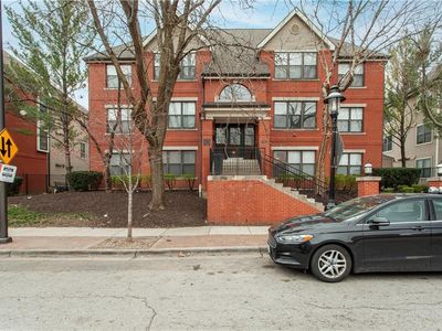 435 W 9th St APT 201, Kansas City, MO, 64105