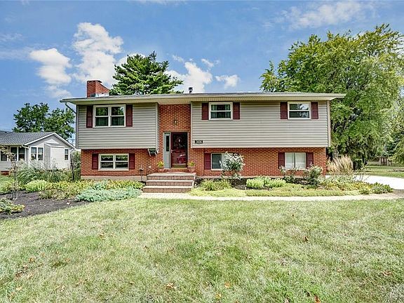 5th image of 1656 Shoreham Dr