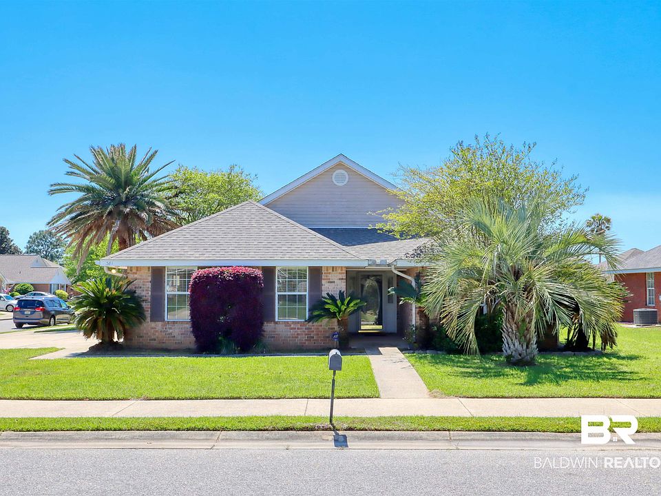 1st image of 381 Savannah Ln