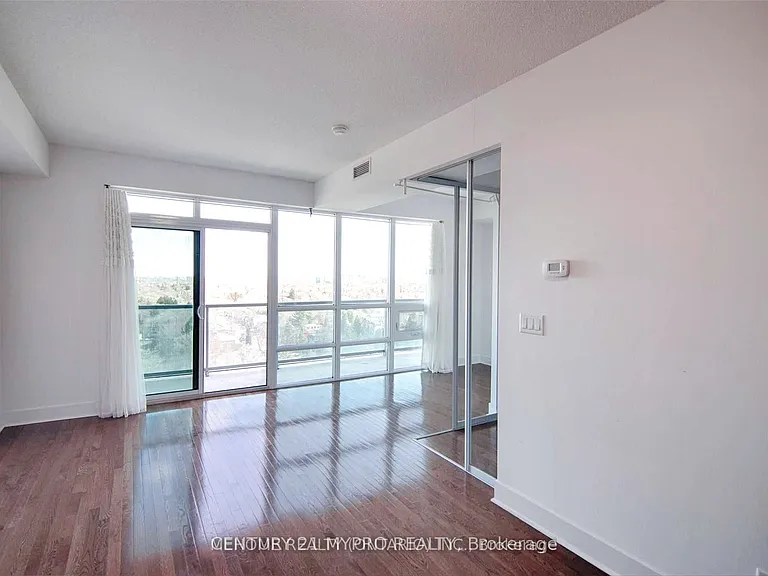 26 Norton Ave #1605 — Photo 7