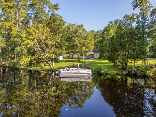 11 Green Rd, Sopchoppy, FL 32358