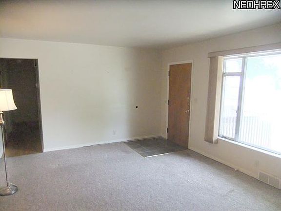2nd image of 1520 Shatto Ave