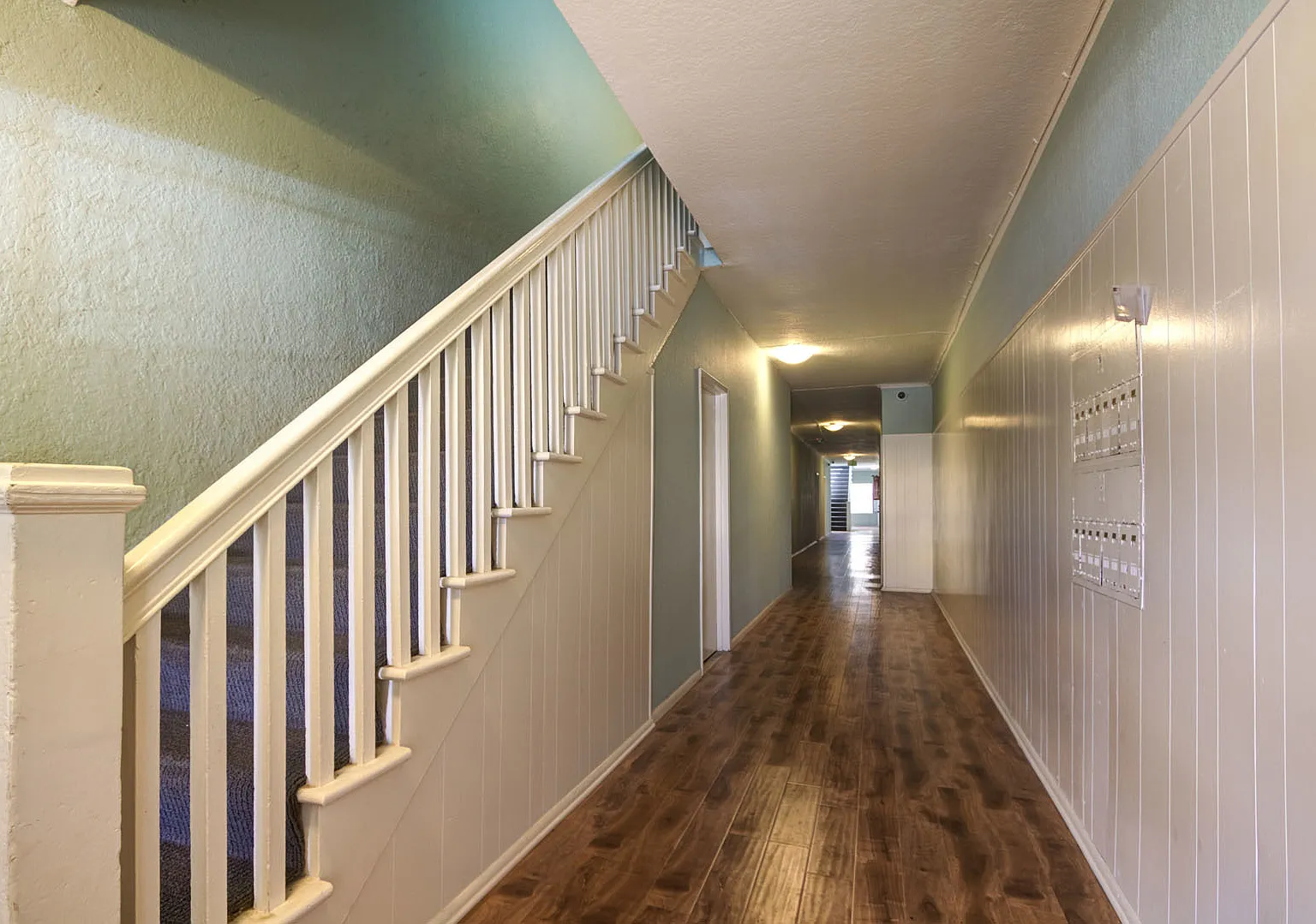1534 Winona Blvd. — Photo 3