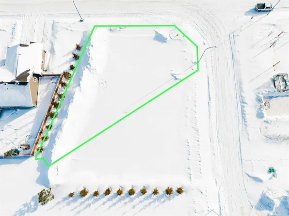 11010 95th Ave, Mackenzie County, AB T0H 2H0