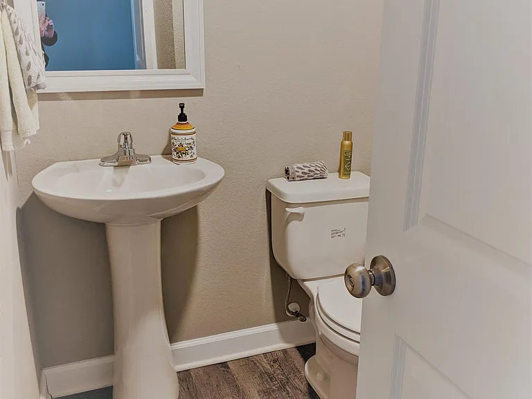 809 Markey Pl — Photo 11