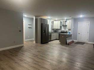 690 Main St APT 102, Westbrook, ME 04092