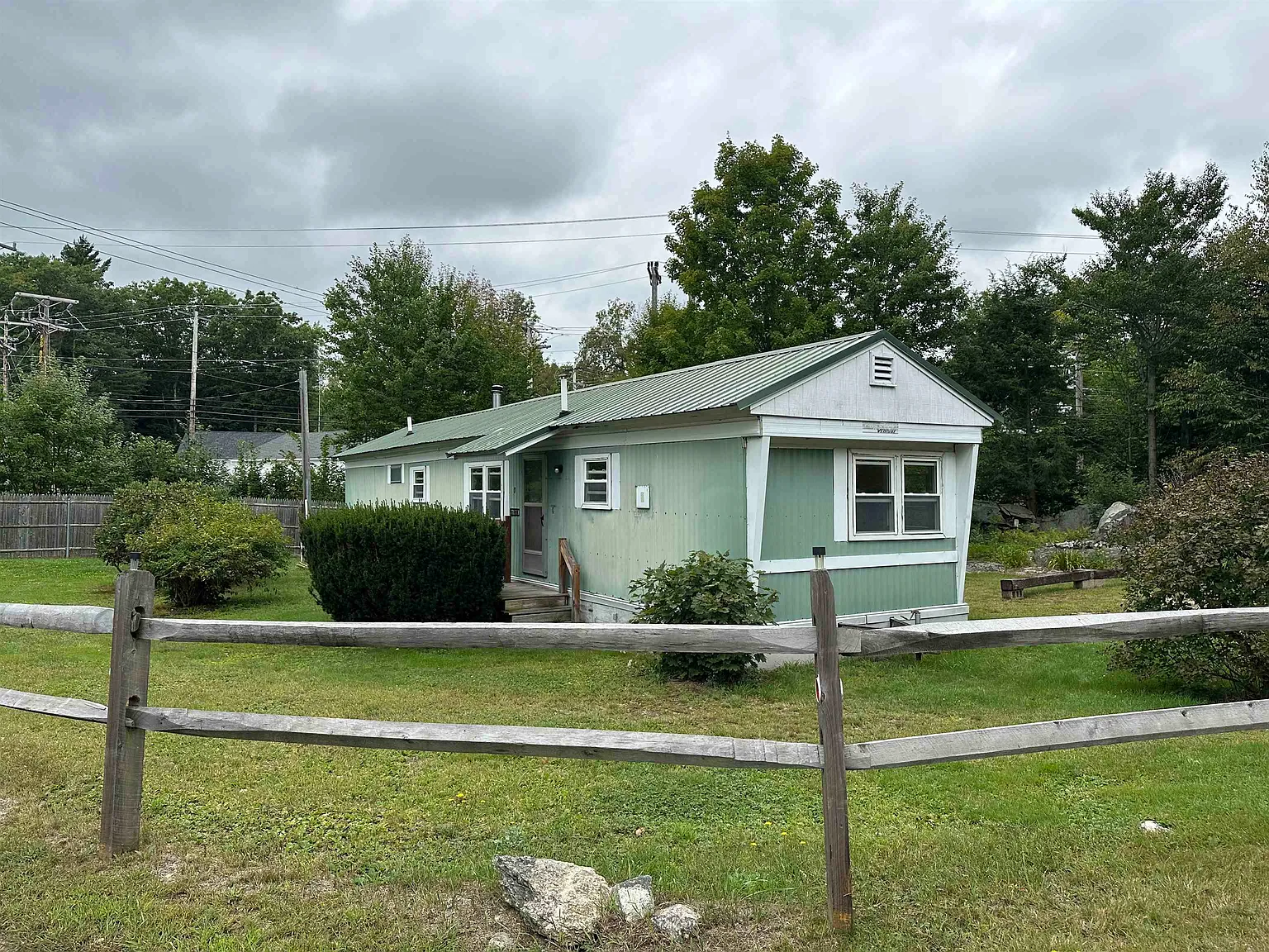 2 bed, 1.0 bath, 672 sqft, $1,650 — Photo 1