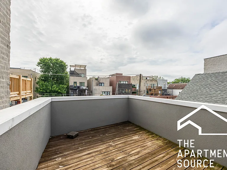 1049 N Winchester Ave #2F — Photo 22
