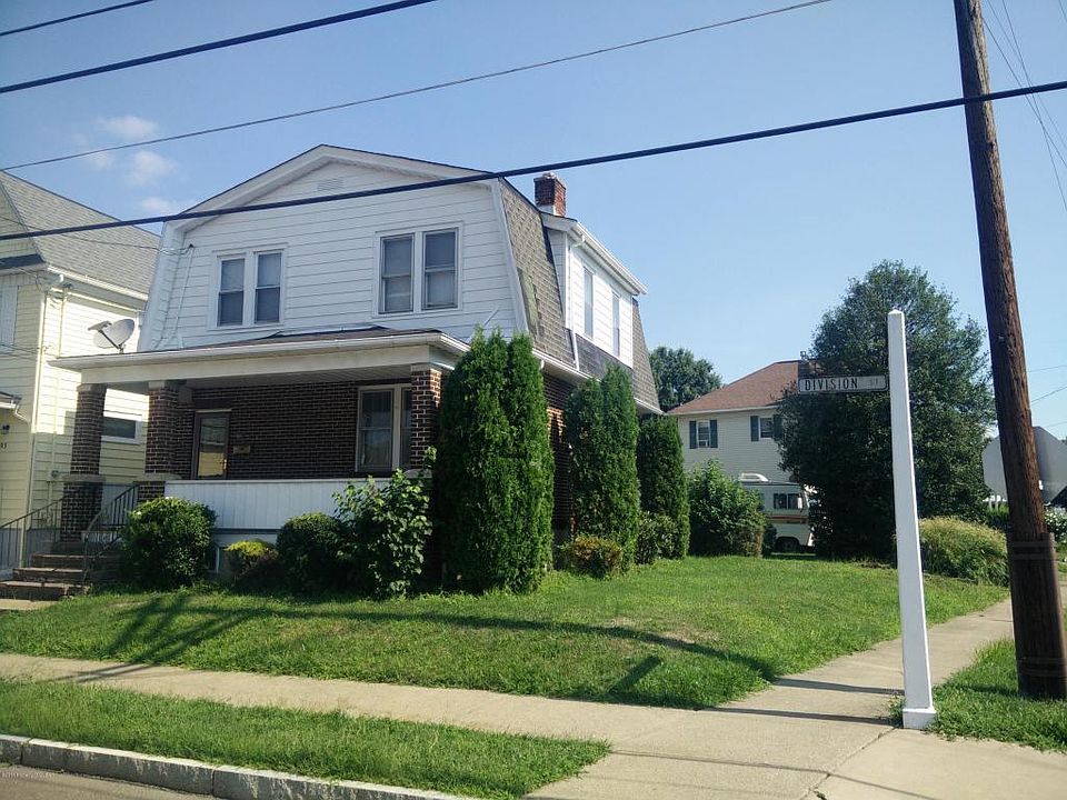 1st image of 191 W Division St