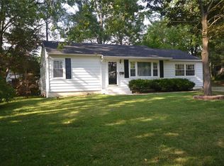 13 Manas Dr, Belleville, IL 62226