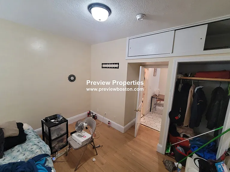 56 Park Vale Ave #9P — Photo 8