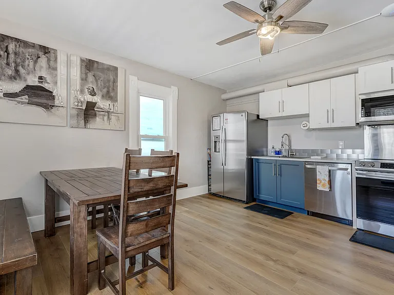 630 E Willamette Ave — Photo 11