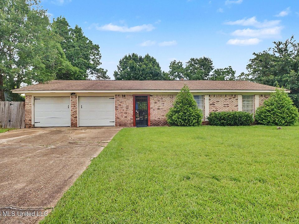 1st image of 897 Auburn Dr