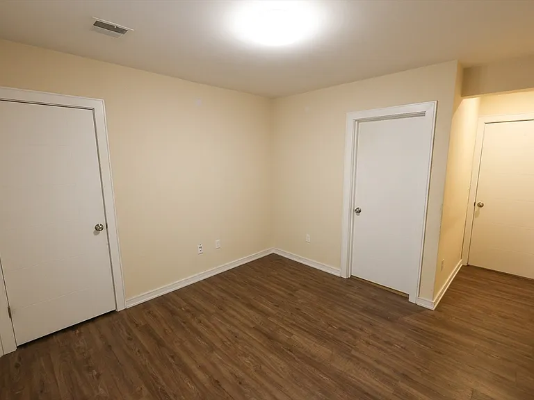 332 Talbot Ave #5 — Photo 11