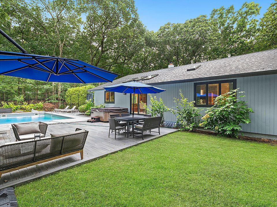 1st image of 2723 Deerfield Rd