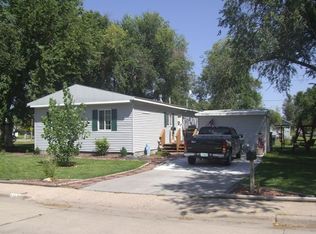 1514 H St, Cozad, NE 69130