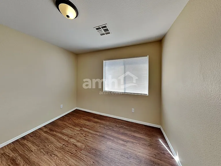 9117 W Hazelwood St — Photo 13