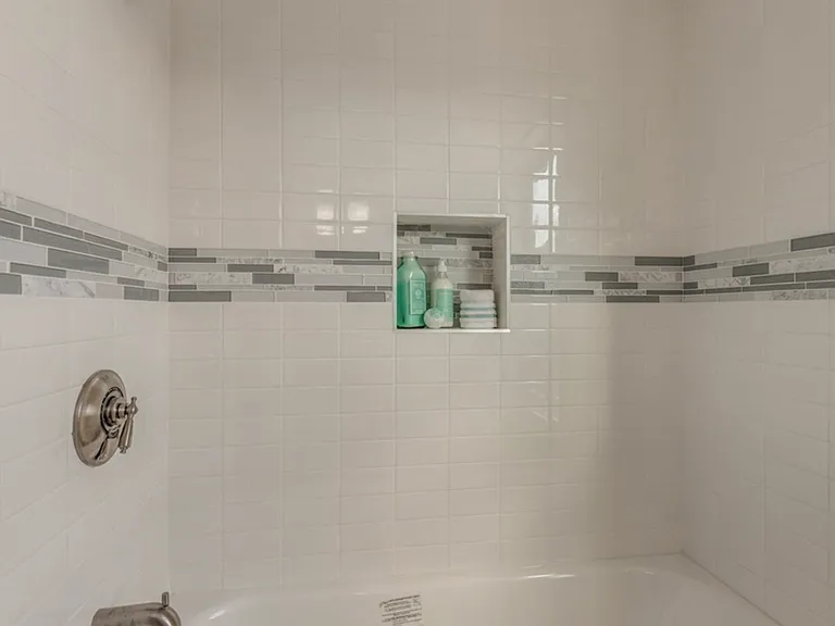 234 Paris St #3 — Photo 6