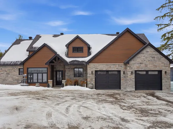 573 Bay Rd, Alfred And Plantagenet, ON K0B 1A0