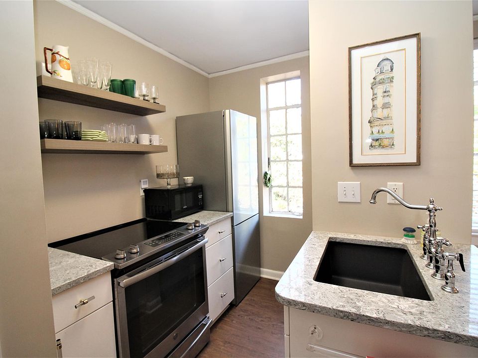 Kitchen with top of the line appliances and quartz counters
