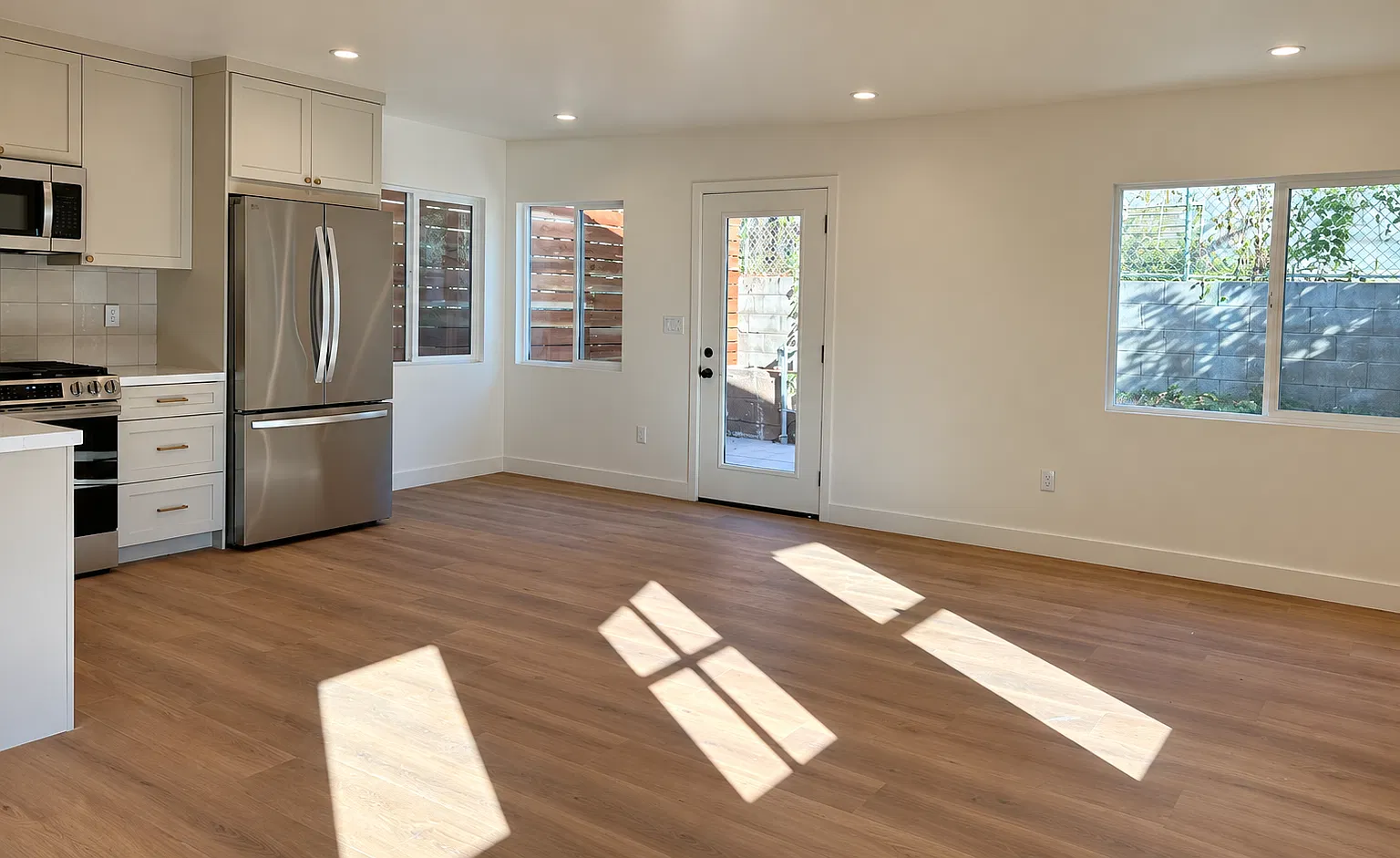 1 bed, 630 sqft, $2,995 — Photo 1