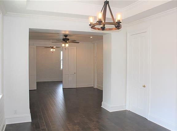 5th image of 521 Royal St #B