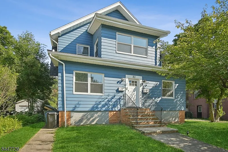 82 Park Pl #2