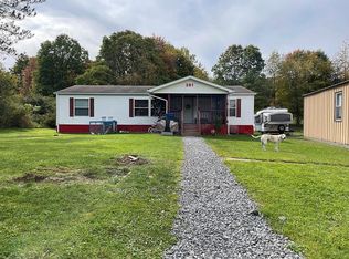 381 Emlenton St, Saint Petersburg, PA 16054