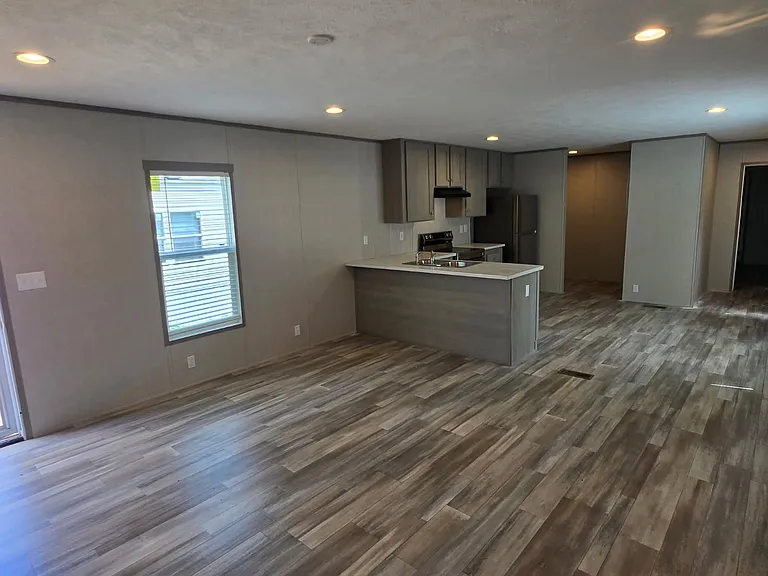 2981 Edgemoor Ln — Photo 3