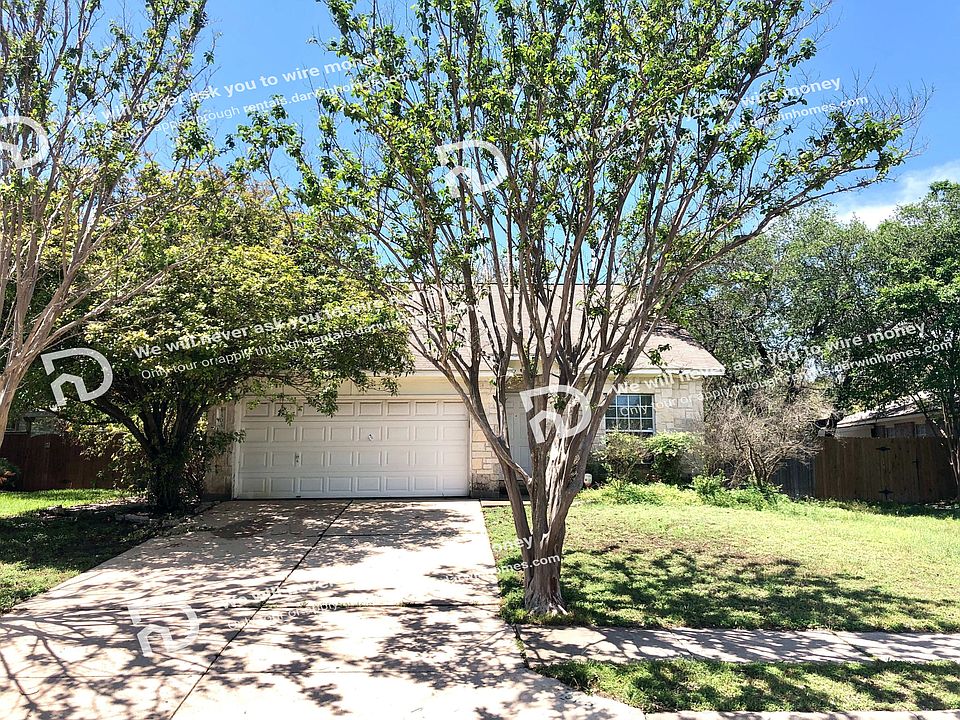 1st image of 1505 Carriage Hills Trl