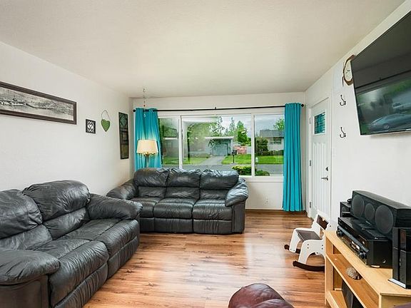 4th image of 1522 Patricia Ln