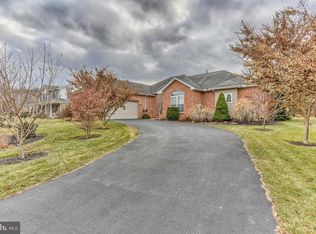 548 Remington Dr, Shippensburg, PA 17257