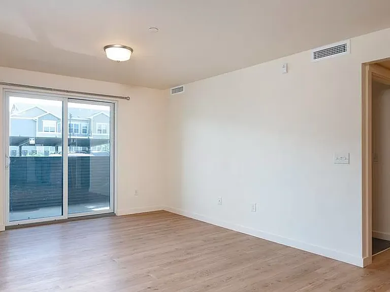 228 S Cottonwood Rd #108 — Photo 11