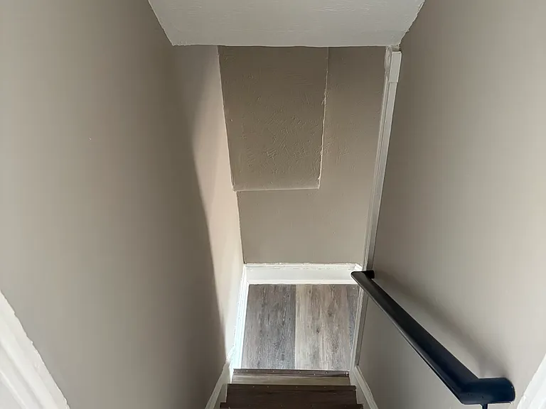 423 N 2nd St — Photo 10