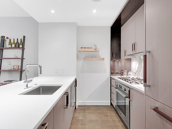 4th image of 261 W 25th St #3A
