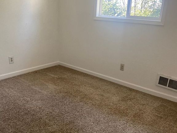 3rd image of 6404 W Beech St APT A