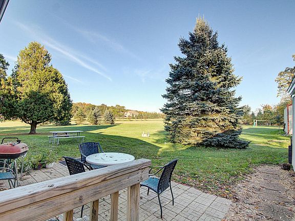 3rd image of 314 Scenic Rd