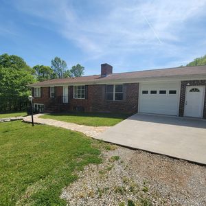 1106 Hogan Rd, Blue Ridge, VA, 24064