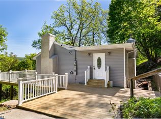 5 Cedar Ridge Rd N, Sussex, NJ 07461