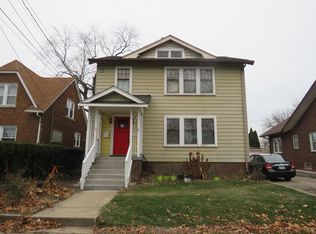 35 Philippa Ave, Waukegan, IL 60085