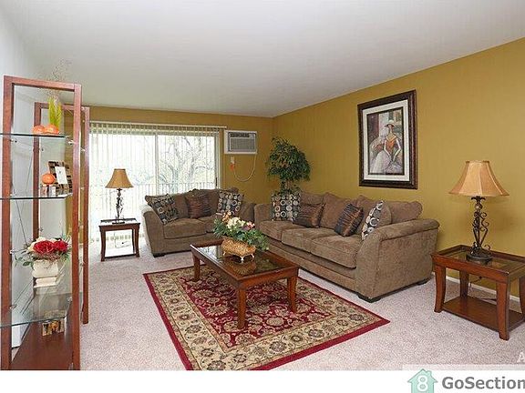 3rd image of 1225 Kings Ct APT 25