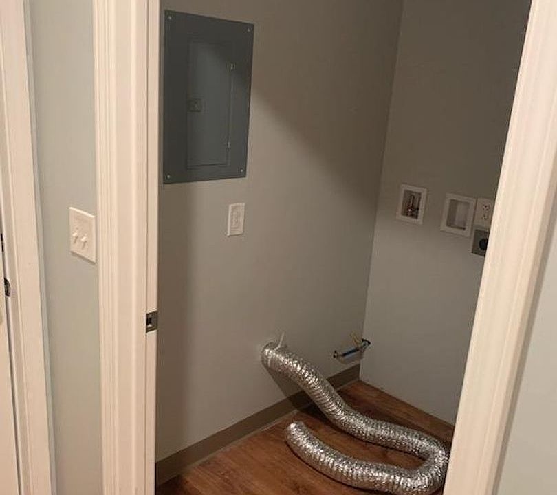 1st image of 63 Rowland Ave #1