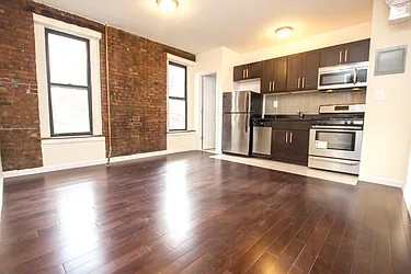 Rented by Jonis Realty