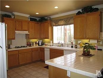 4th image of 911 Olivia Dr