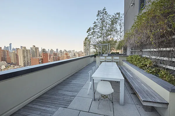 Sold by Brown Harris Stevens | media 7