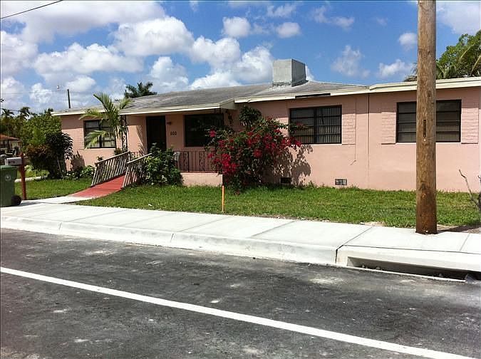 1st image of 500 NW 62nd Ave