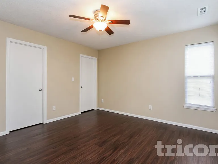 10549 Kensil St — Photo 6