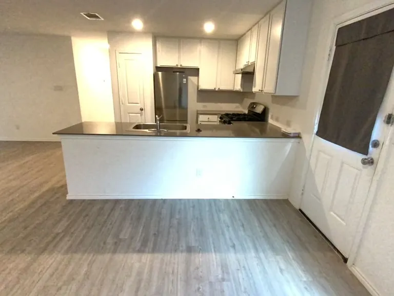 7231 Duck Pond — Photo 3